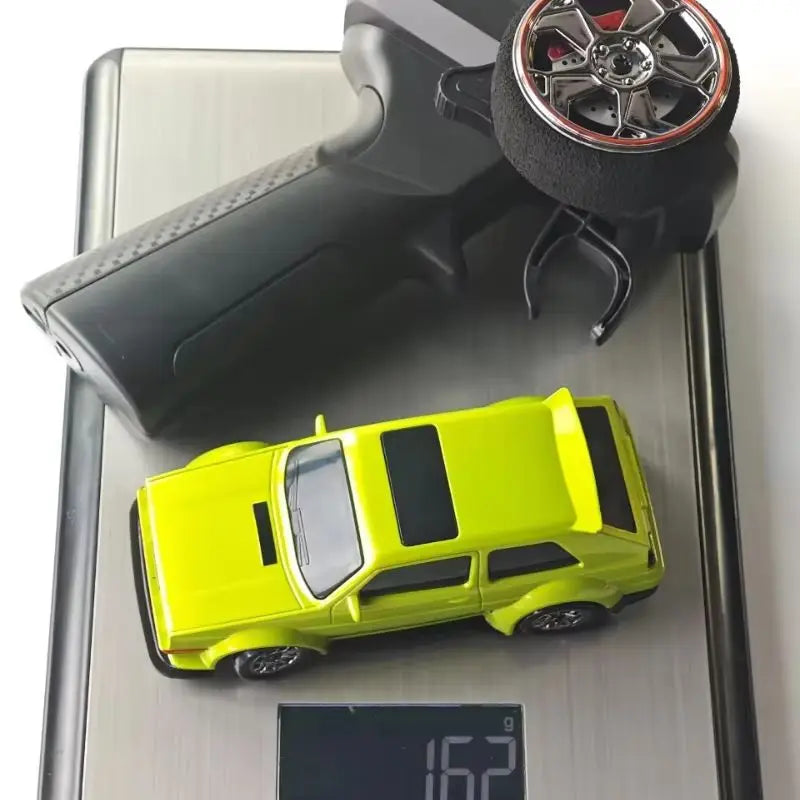 Rc Cars 1:43 Full-Scale Four-Wheel Drive High-Speed Drift Car Remote Control Car 2.4g With Gyroscope Mini Remote Control Car Toy