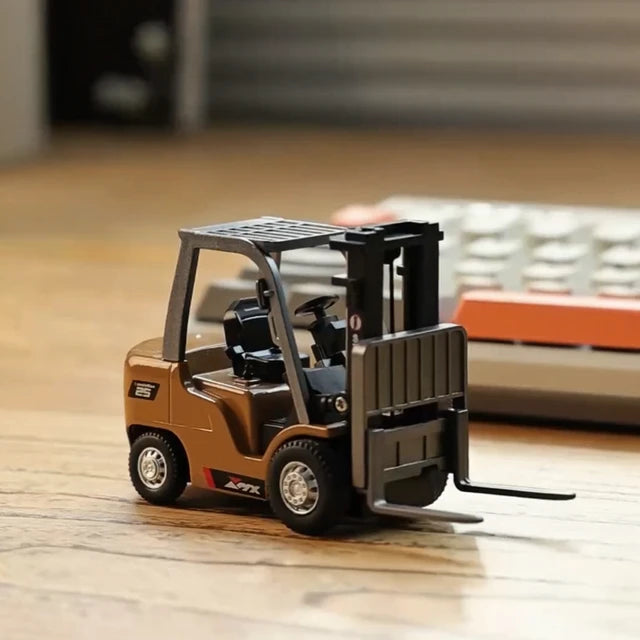 1:64 RC Alloy Forklift – Mini Engineering Series