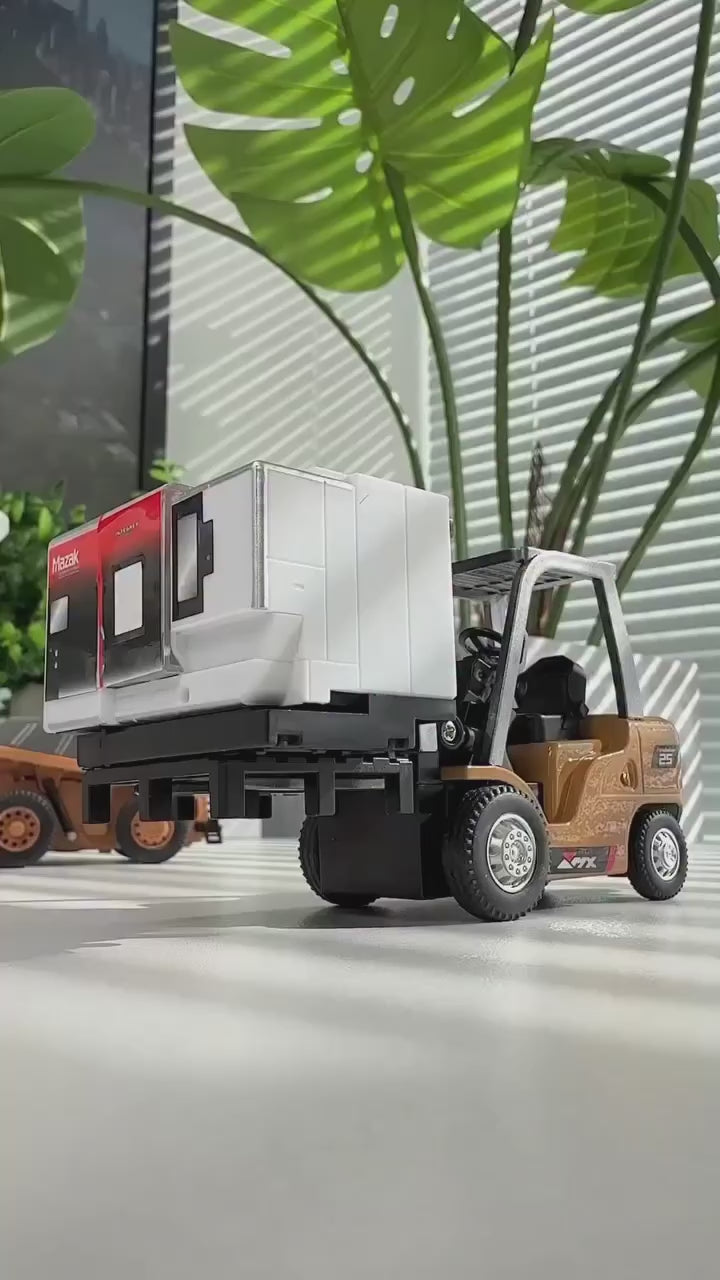 1:64 RC Alloy Forklift – Mini Engineering Series